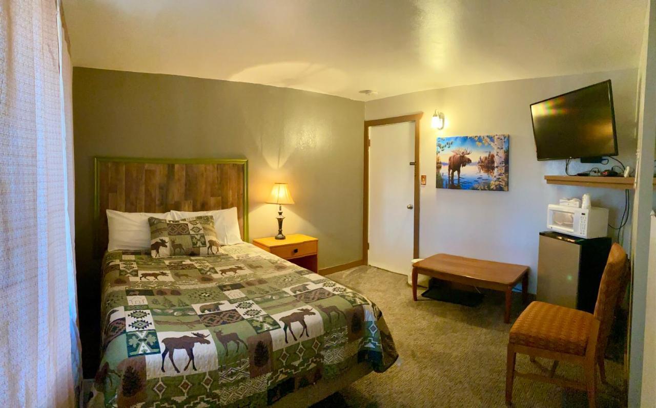 Moosehead Lodge Rangely Екстериор снимка