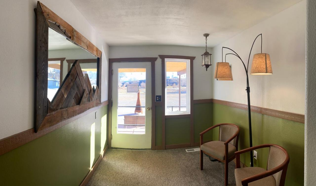 Moosehead Lodge Rangely Екстериор снимка