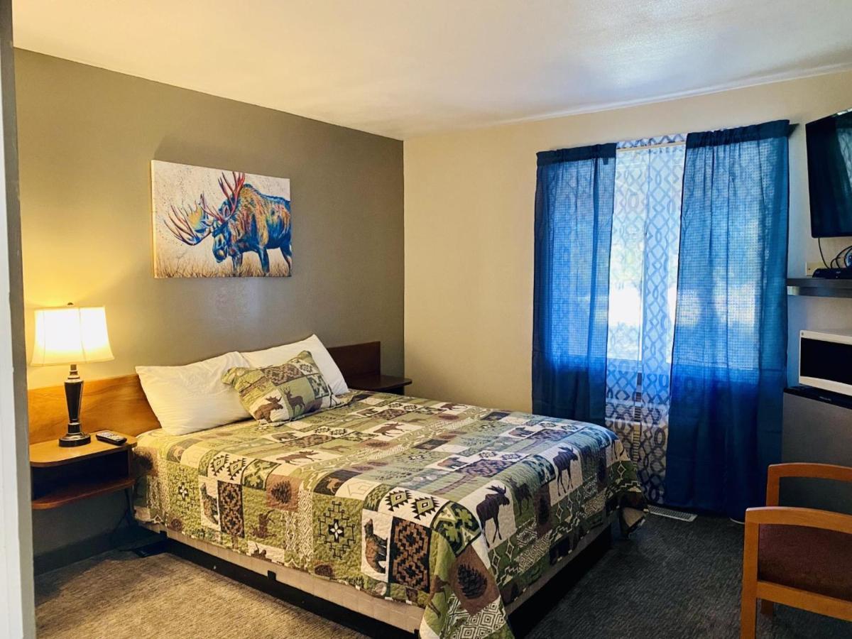 Moosehead Lodge Rangely Екстериор снимка