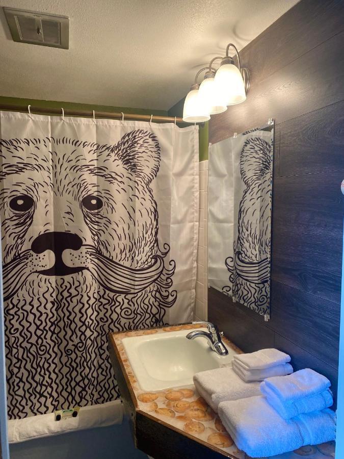 Moosehead Lodge Rangely Екстериор снимка