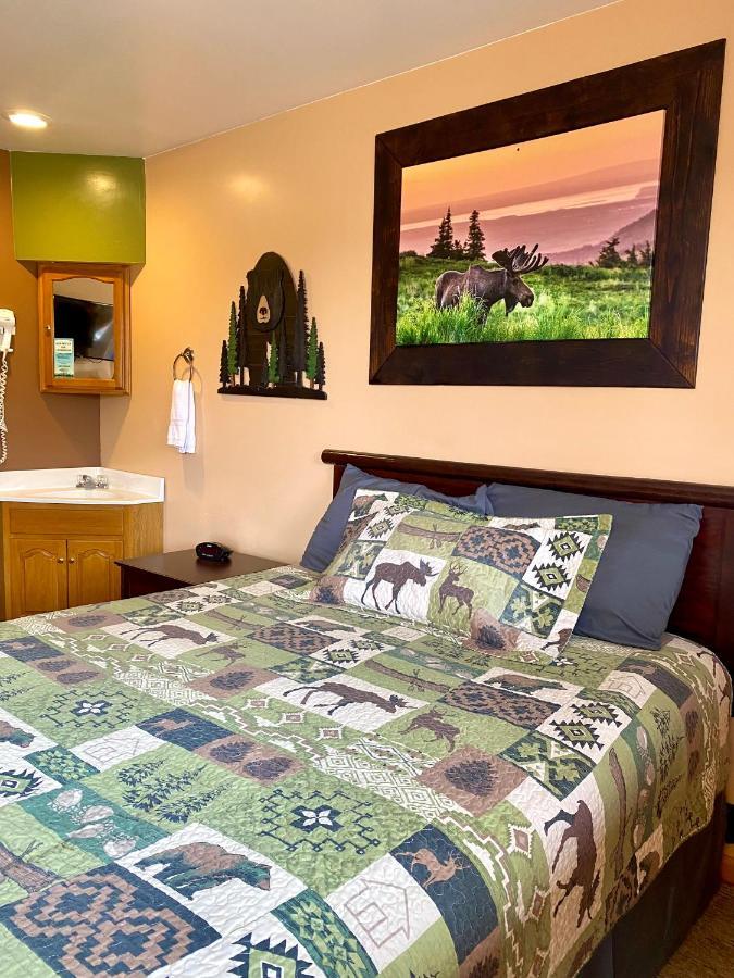 Moosehead Lodge Rangely Екстериор снимка