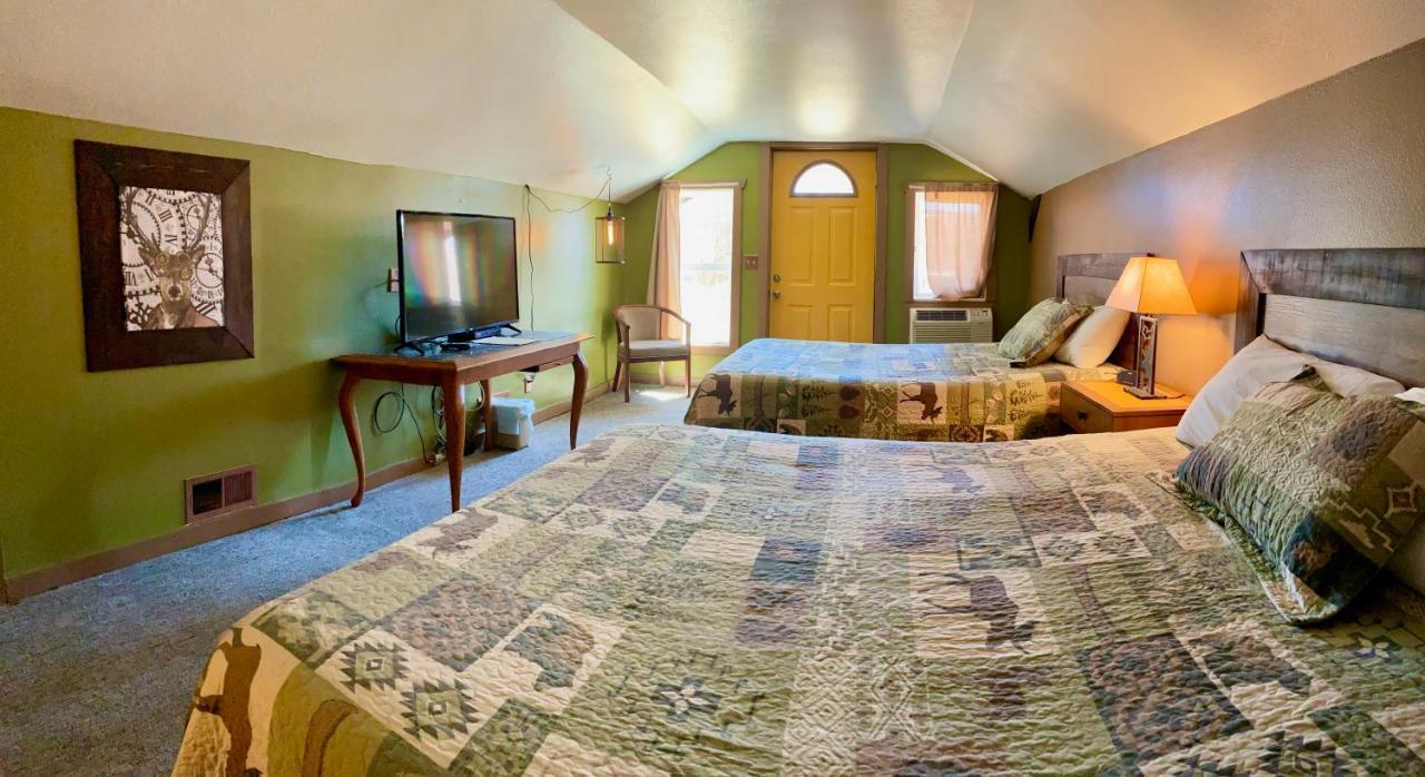 Moosehead Lodge Rangely Екстериор снимка