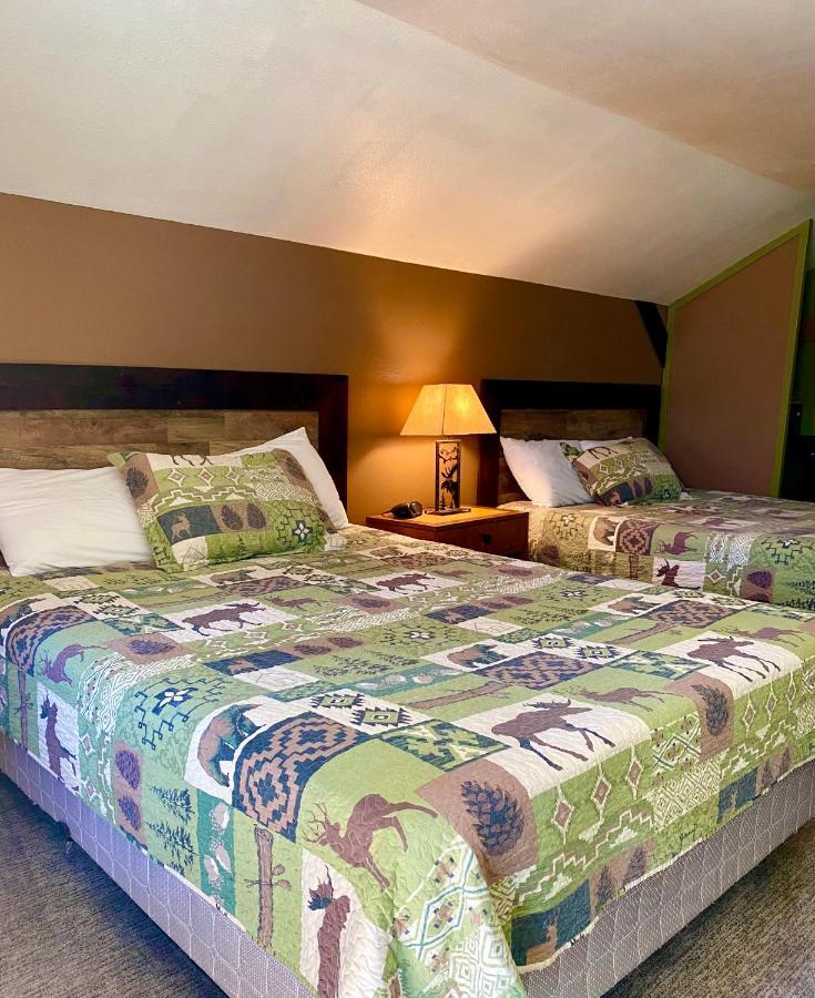 Moosehead Lodge Rangely Екстериор снимка