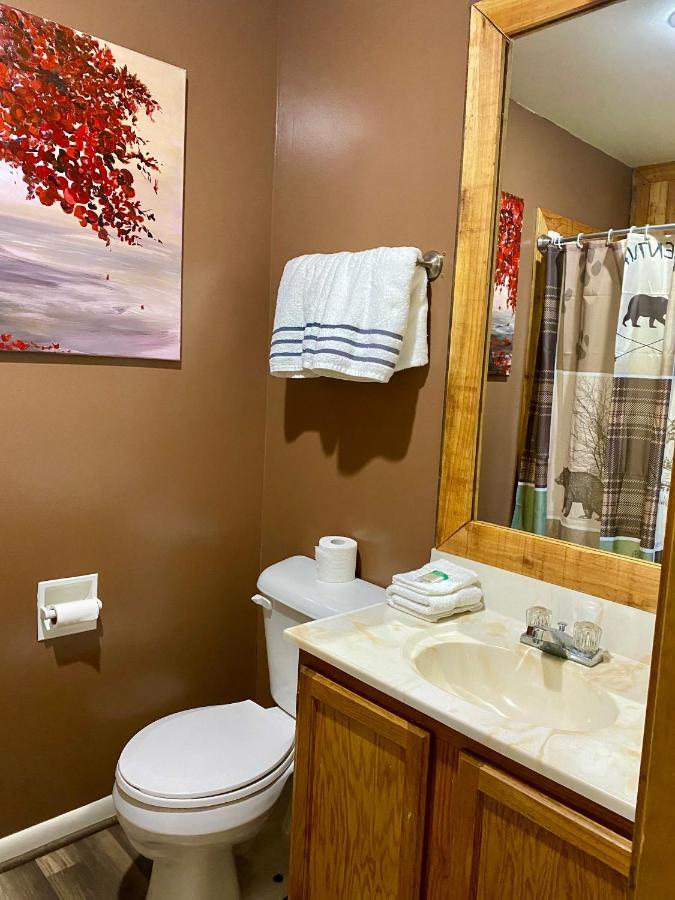 Moosehead Lodge Rangely Екстериор снимка